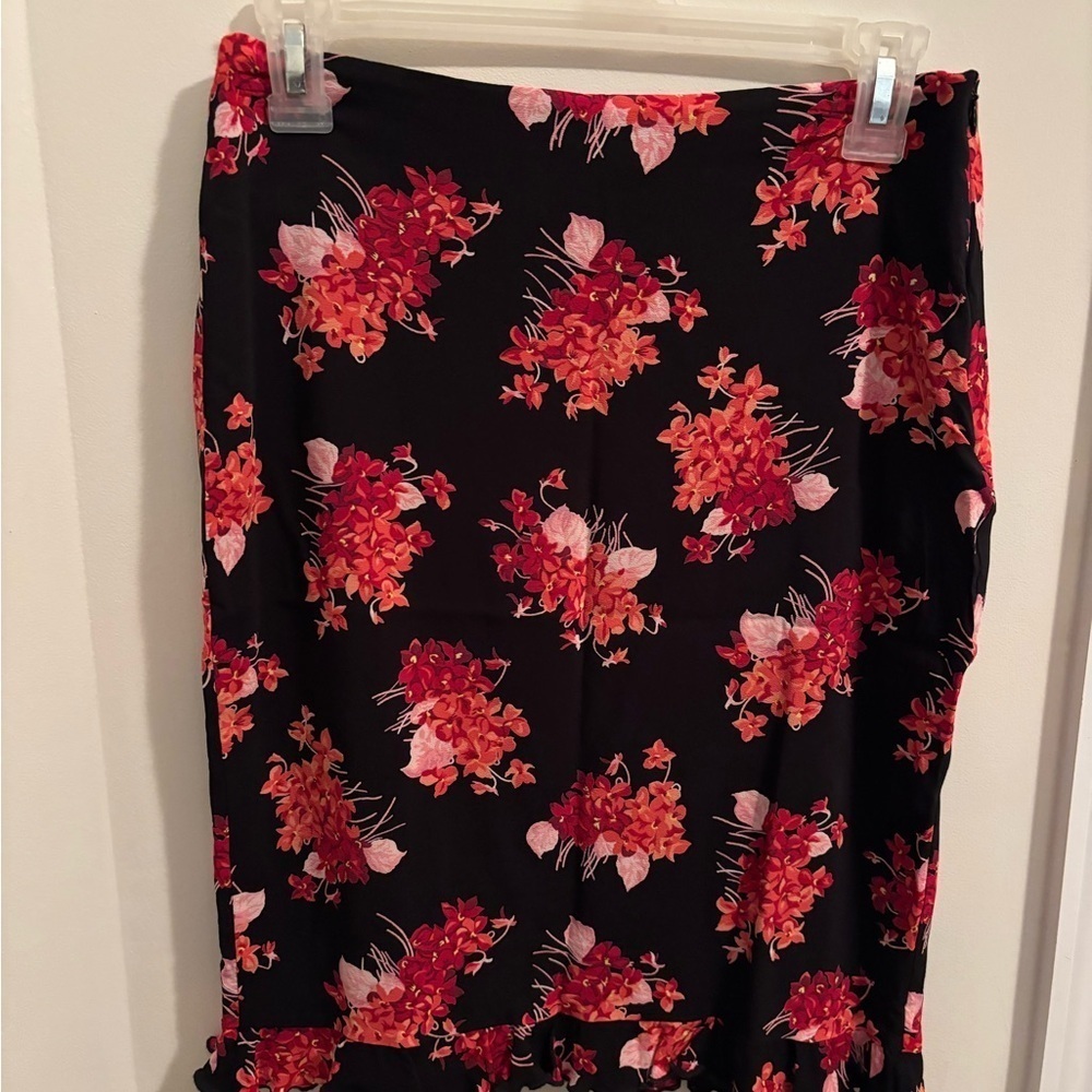 Bebe Floral Vintage Skirt Size Medium
